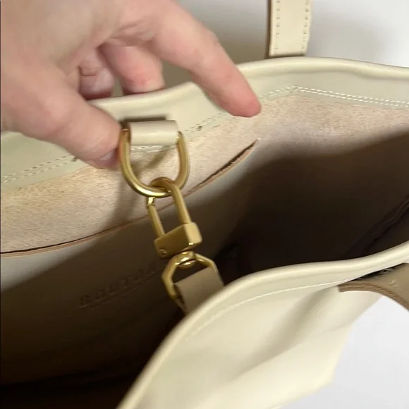 Boutonné Leather Tote - Picture 8 of 14